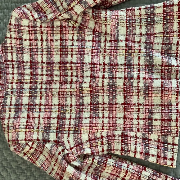 St. John jacket and skirt suit. - Picture 10 of 14